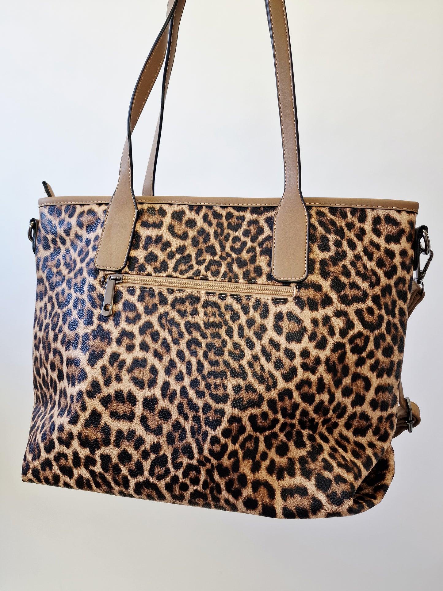 Leo Shopper