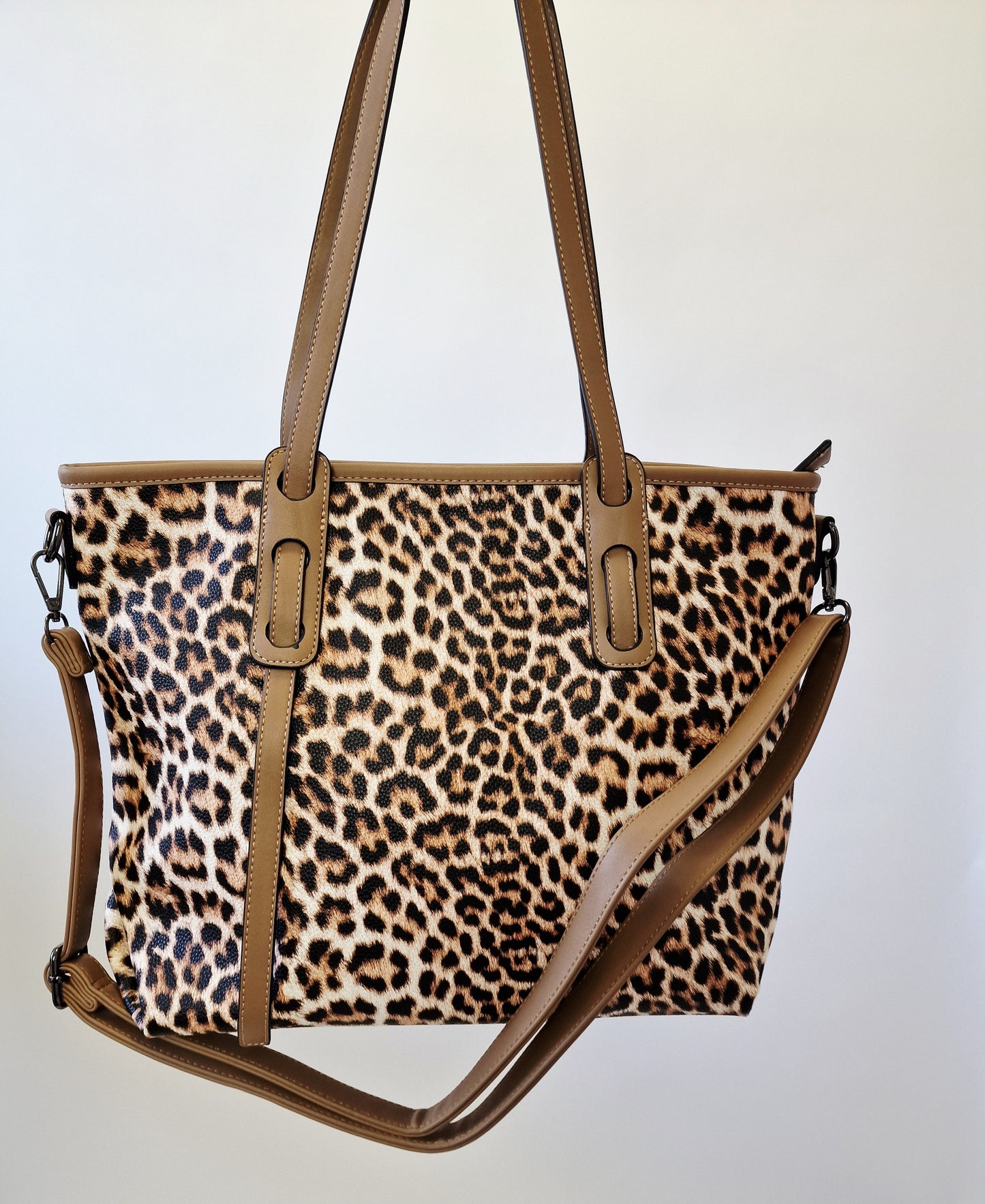 Leo Shopper